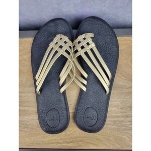 Sanuk Yoga Sling 2 Sandals Gold Metallic‎ Straps Black Footbed Flip Flops